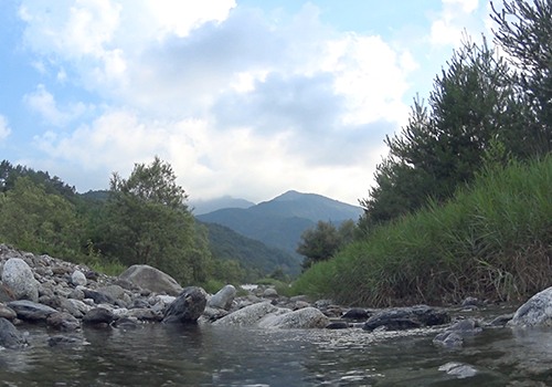 山と川と空の写真